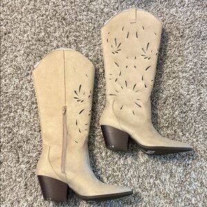 Windsor Beige Cutout Heeled Boots